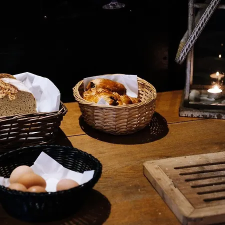 Le Coffee Ride Cycling Cafe Szálloda 3*