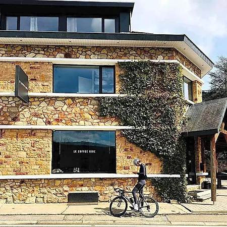 Le Coffee Ride Cycling Cafe Hotel 3*