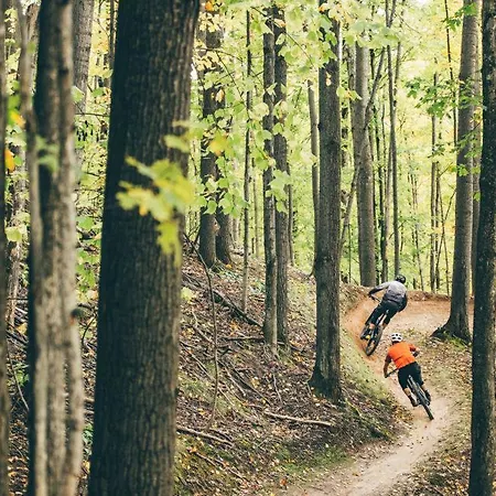 Le Coffee Ride Cycling Cafe Szálloda