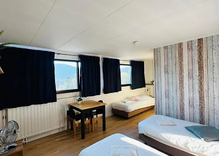 Le Coffee Ride Cycling Cafe Hotel Stavelot