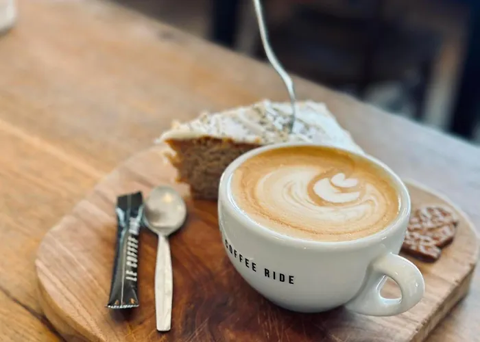 Le Coffee Ride Cycling Cafe Hotel 3*