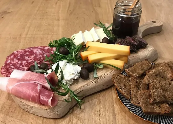 Le Coffee Ride Cycling Cafe 3* Stavelot